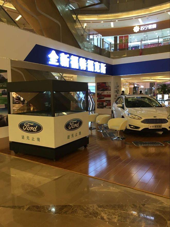 尽在全息盛宴：参展商纷纷选择租赁全息投影设备及展示柜(图1)