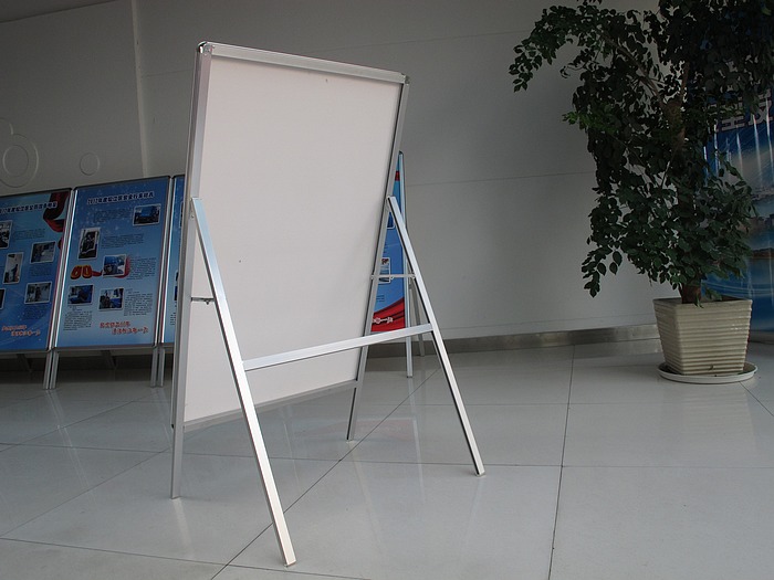 海报架铝合金展示架(图1)