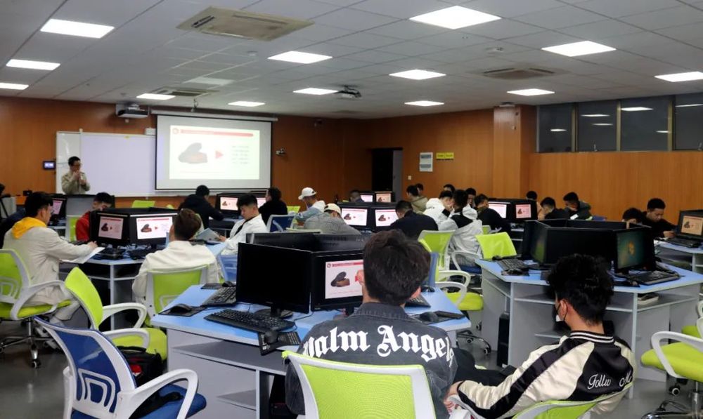 义乌小商品市场很红火没想到退役军人工作做得也这么好！(图2)