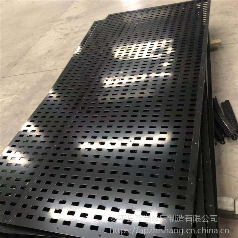 圆孔洞洞板手机配件置物架挂袜子展示架超市饰品五金工具挂墙货架(图1)