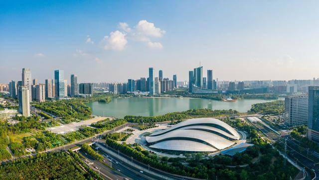 东北第一大城市大连市跟合肥比还有差距(图2)