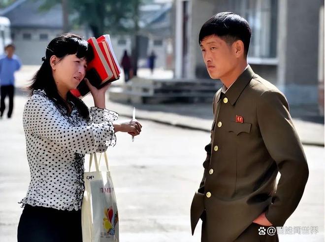 朝鲜阶级密码：查三代定终身的生存游戏为何士兵自杀前吞下党证(图2)