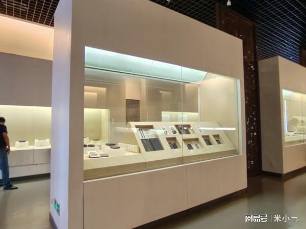 博物馆展柜尺寸定制厂家揭秘关键！(图5)