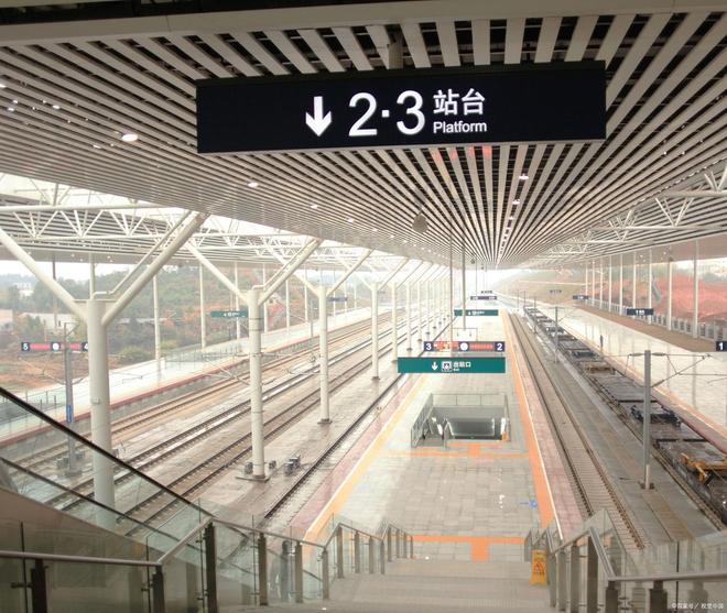 高铁候车大厅能充电吗(图1)