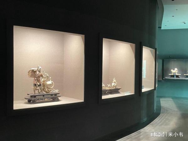 北京博物馆展柜升级揭秘馆藏文物“隐身术”保护秘籍！(图1)