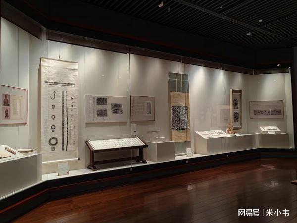 北京博物馆展柜升级揭秘馆藏文物“隐身术”保护秘籍！(图2)