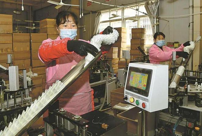 羽毛球价格疯涨安徽小城的百亿生意藏不住(图8)