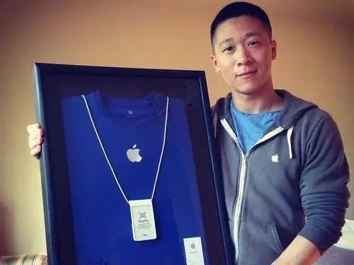 早报｜小米回应SOS一秒接通传言：已取证追责2599起Redmi K90正式发布苹果有意收购华纳兄弟(图10)
