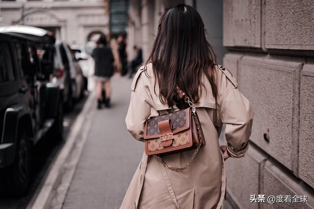 质价比经济爆发！409% 年轻人愿为情绪买单这些品牌借势出圈(图1)